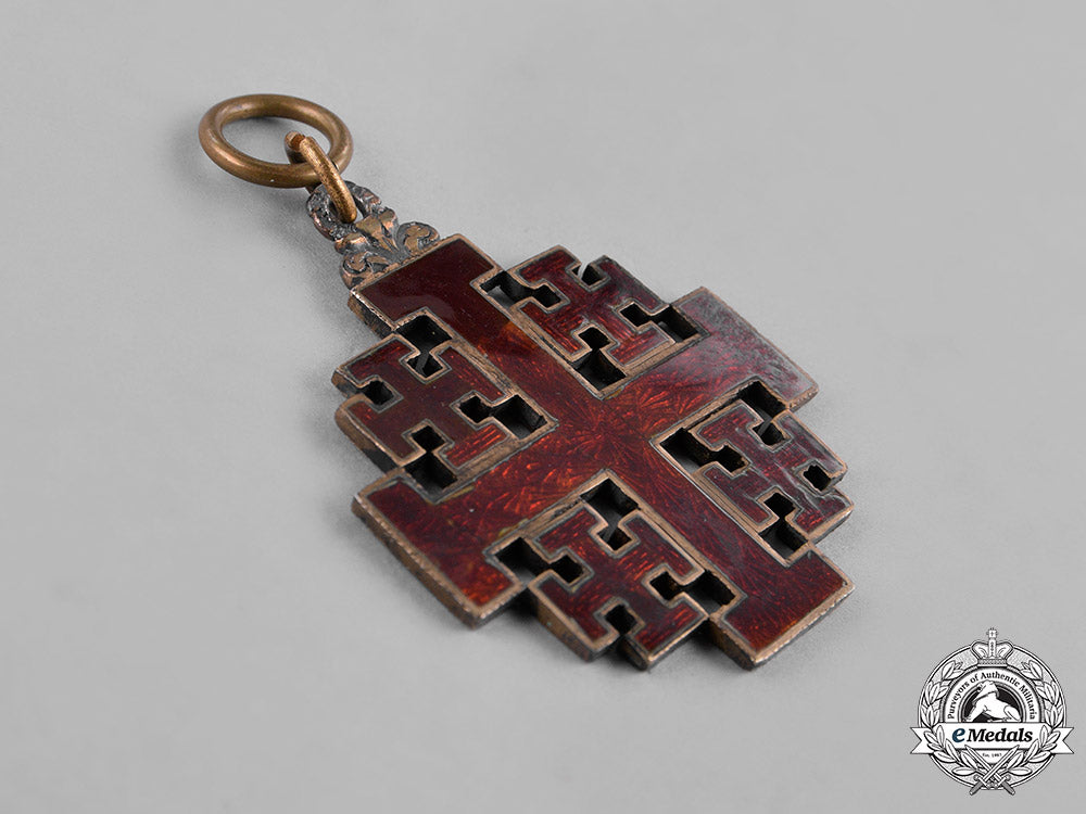 vatican._an_equestrian_order_of_the_holy_sepulchre_of_jerusalem,_knight,_c.1930_c18-027633