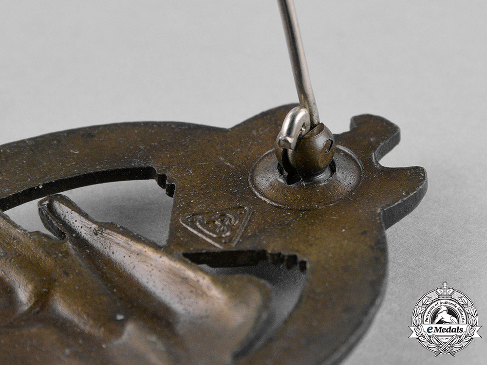 germany,_heer._a_wehrmacht_heer(_army)_panzer_assault_badge,_bronze_grade._c18-028160