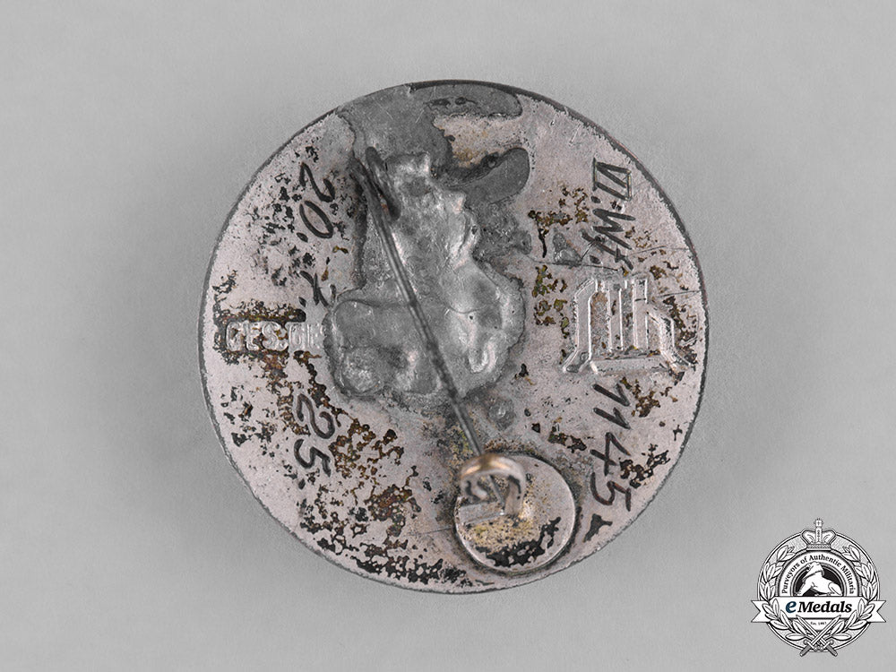 germany,_weimar._a1925_stahlhelm_membership_badge_c18-029218_1_1