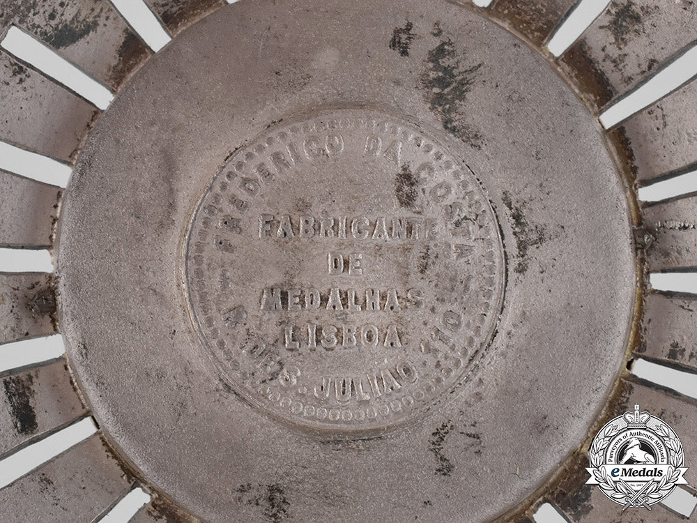 portugal,_republic._an_order_of_the_red_cross,_star_of_honor,_by_frederico_da_costa,_c.1920_c18-029363_1_1_1_1