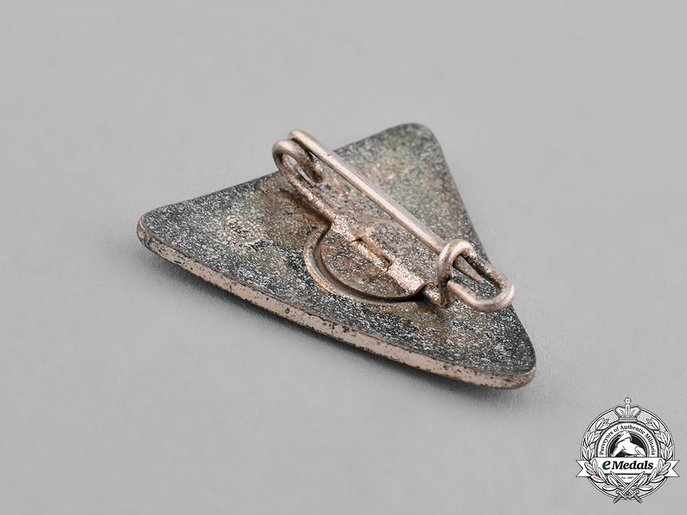 germany,_nswl._a_national_socialist_women’s_league(_ns-_frauenschaft)_membership_badge_c18-029604