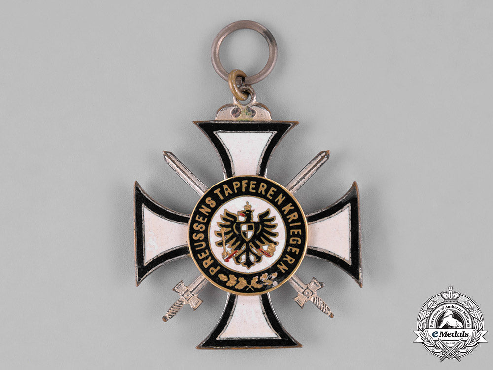 germany,_weimar._commemorative_war_cross_with_swords_for_first_war_combatants_c18-029620