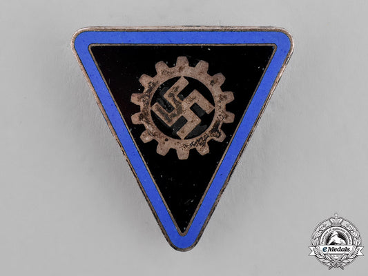 germany,_third_reich._a_german_labour_front(_daf)_women’s_badge,_by_otto_fechler_c18-029665