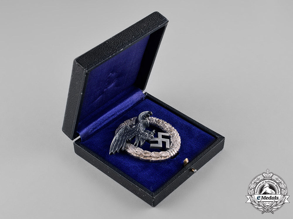 germany,_luftwaffe._an_observer’s_badge_with_case,_by_wilhelm_deumer_c18-031700
