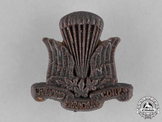 canada._a_parachute_corps_cap_badge,_c.1941_c18-031866_1_1_1_1