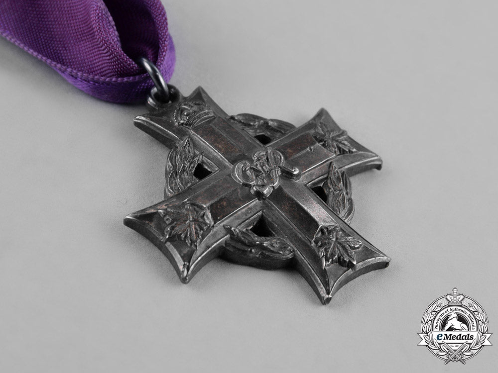 canada._a_memorial_cross_to_gunner_rc_rudell_c18-031953