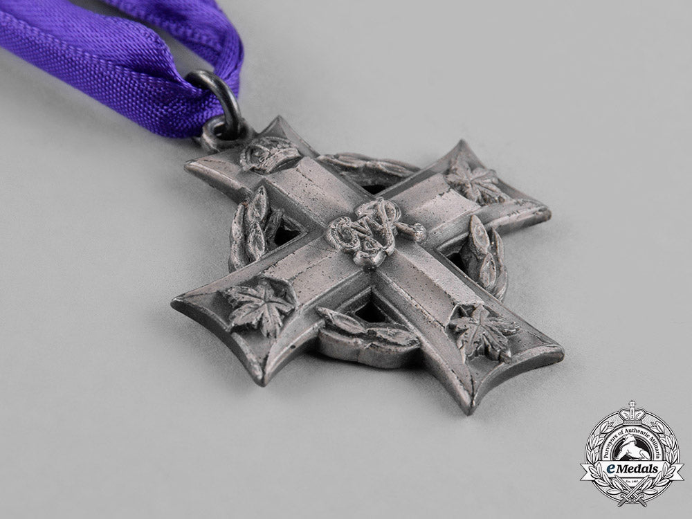 canada._two_memorial_crosses_to_sgt_freeman,_civilian_training_instructor_c18-031965