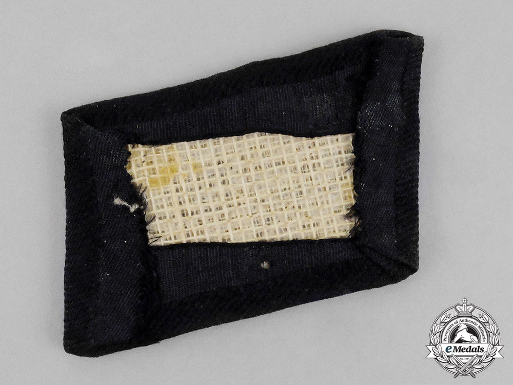 germany._a_single_waffen-_ss_rune_collar_tab_c18-0325
