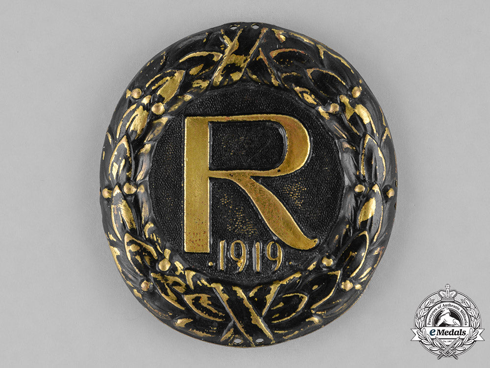 germany,_weimar._a_stahlhelm_reinhard_brigade_cap_badge_c18-033358