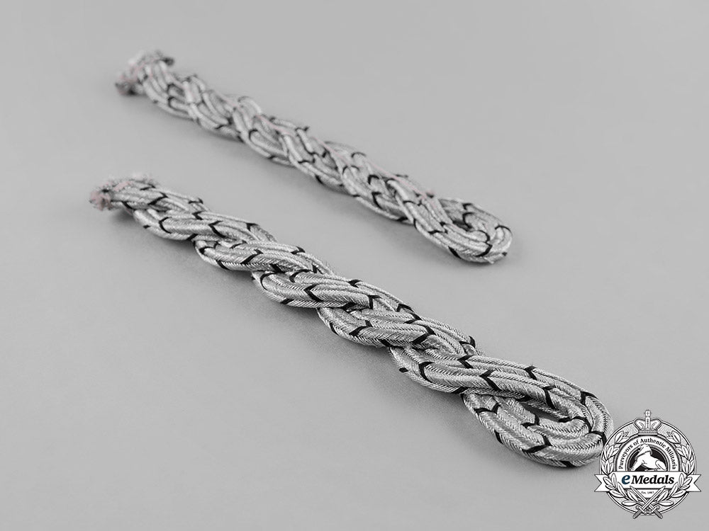 germany,_reichsbahn._a_set_of_bahnschutzpolizei(_railway_protection_police)_bezirksführer_should_boards_c18-033376