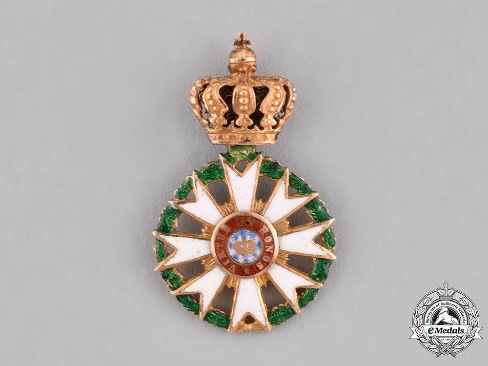 bavaria,_kingdom._an_order_of_merit_of_the_crown_in_gold,_miniature,_c.1870_c18-034301_1_1_1
