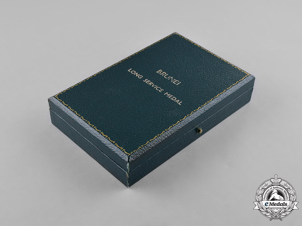 brunei._long_service_medal_by_spink_of_london_c18-035328