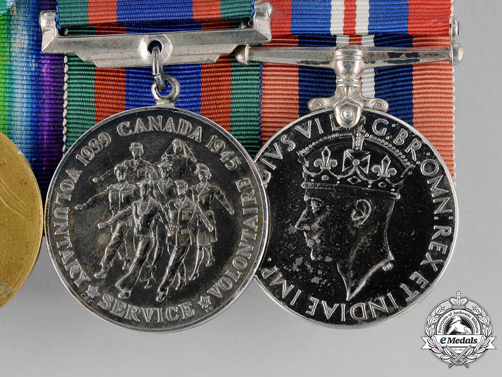 canada._a_group_to_lieutenant_archibald_robert_cumming,_canadian_field_artillery_c18-035512