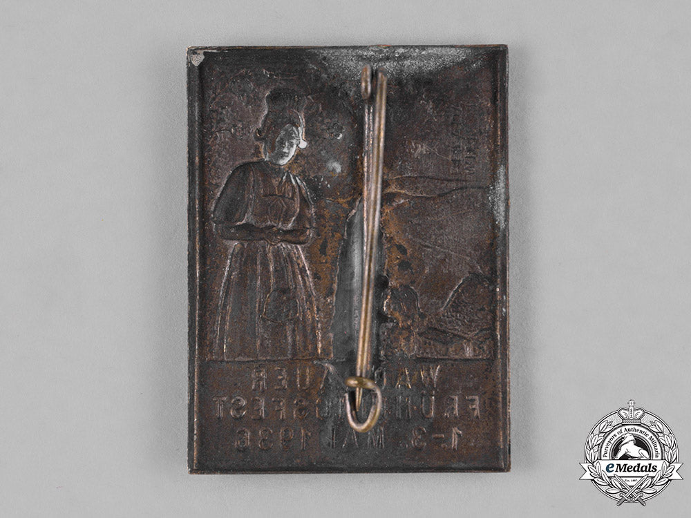 austria,_first_republic._a1936_wachau_spring_festival_badge_c18-035564