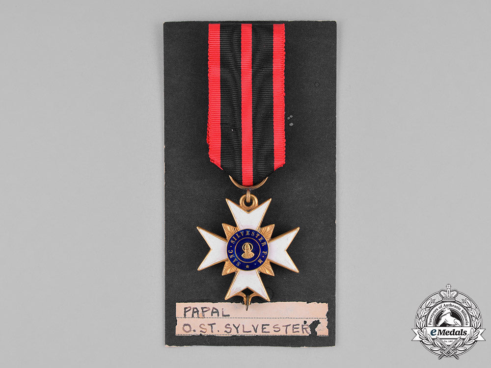 vatican,_papal_states._an_order_of_st._sylvester_in_gold,_knight_c.1855_c18-036617_1_1_1_1_1_1_1_1_1_1_1