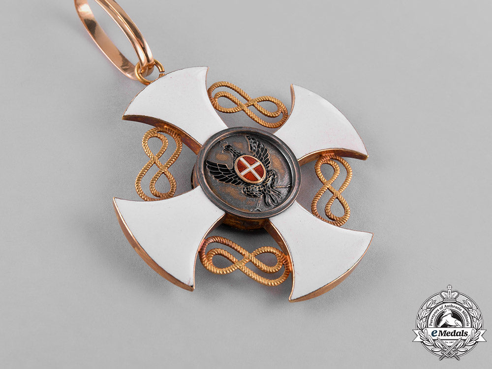 italy,_kingdom._an_order_of_the_crown_in_gold,_commander,_c.1900_c18-036629