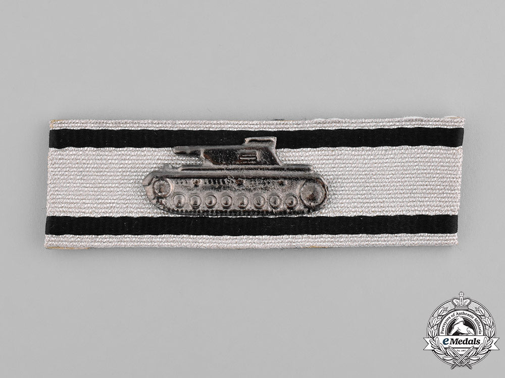 germany._wehrmacht._a_tank_destruction_badge,_silver_grade,1957_version_c18-036923