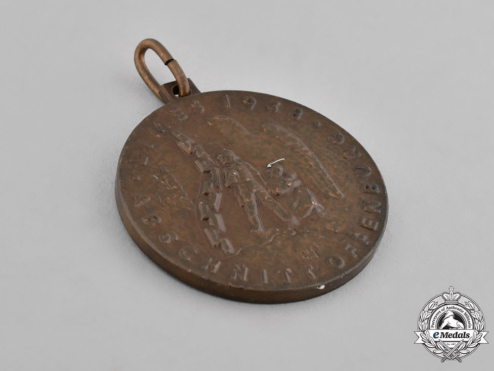germany,_third_reich._a_grün_und_bilfinger_medal_for_the_limes_programme,_westwall_construction,1938_c18-036985