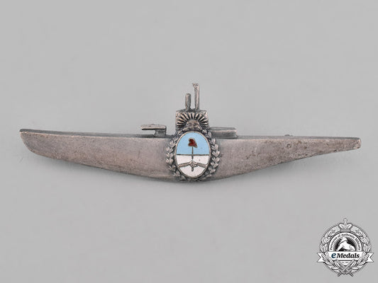 argentina._a_chief_petty_officer's_submarine_service_badge_c18-037115