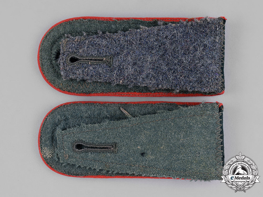 germany,_heer._a_pair_of_heer(_army)_artillery_feldwebel’s_shoulder_straps_c18-039501