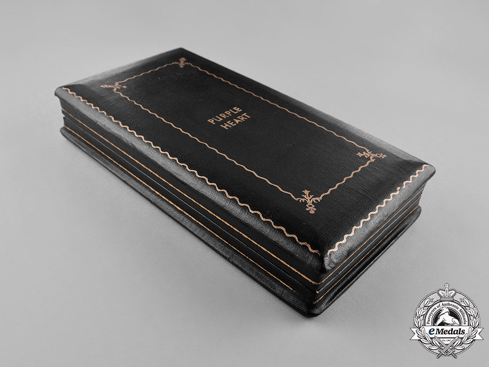 united_states._a_purple_heart_with_case_c18-039796_1