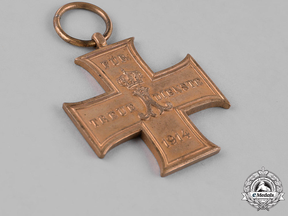 schaumburg-_lippe,_principality._a1914_cross_for_war_merit_c18-039886