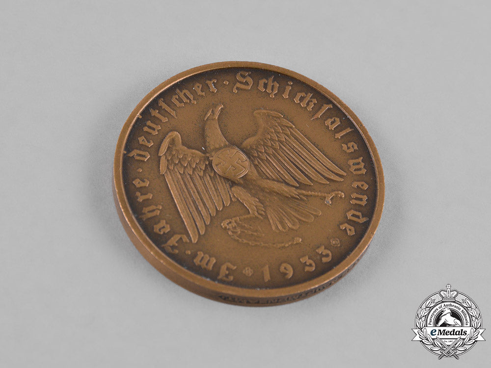 germany,_third_reich._a_a.h._twist_of_fate_medal_by_the_bavarian_official_mint_c18-039905