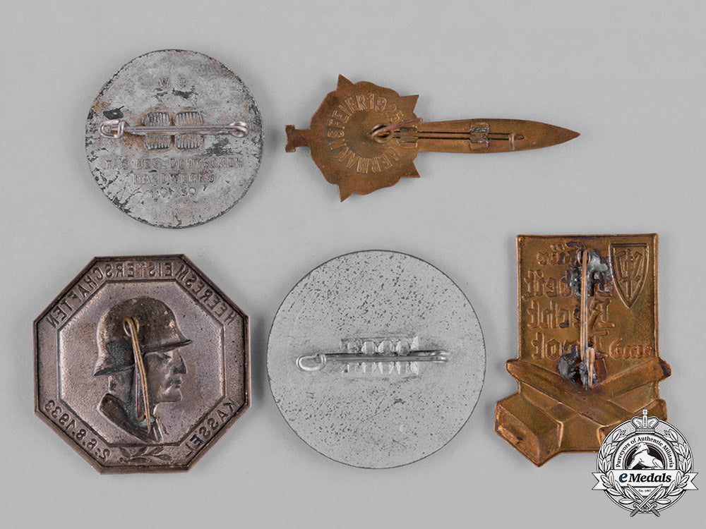germany,_third_reich._a_group_of_second_war_period_day_badges_c18-040651