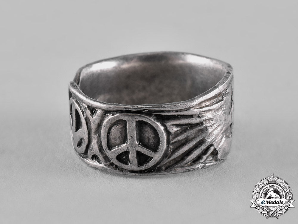 germany,_third_reich._a_patriotic_german_ring_c18-042254_1