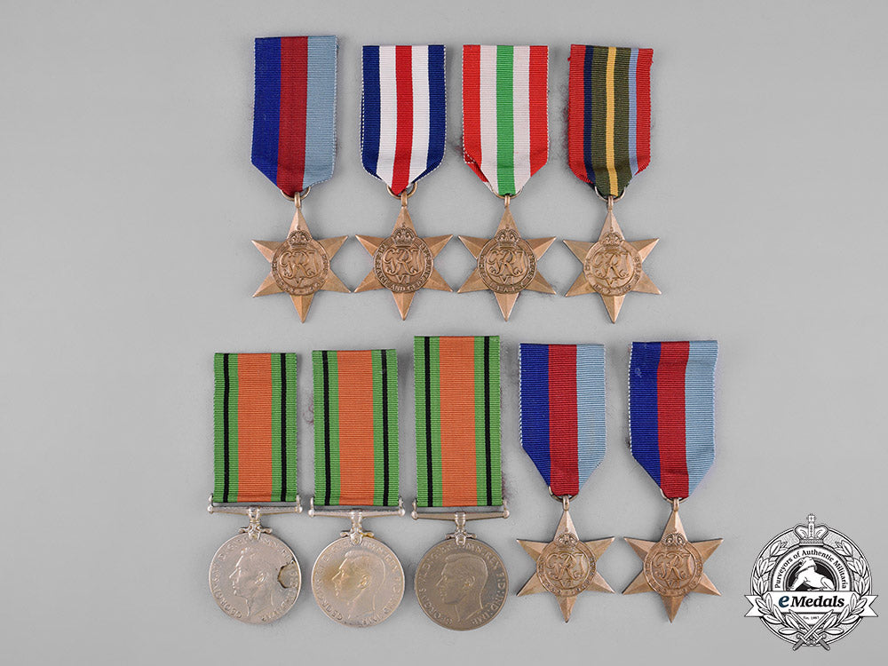 united_kingdom._a_lot_of_nineteen_second_war_awards_c18-042270