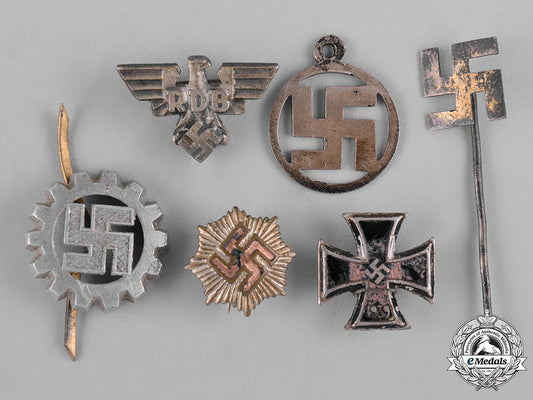 germany,_third_reich._a_lot_of_third_reich_period_insignia_badges_c18-042416