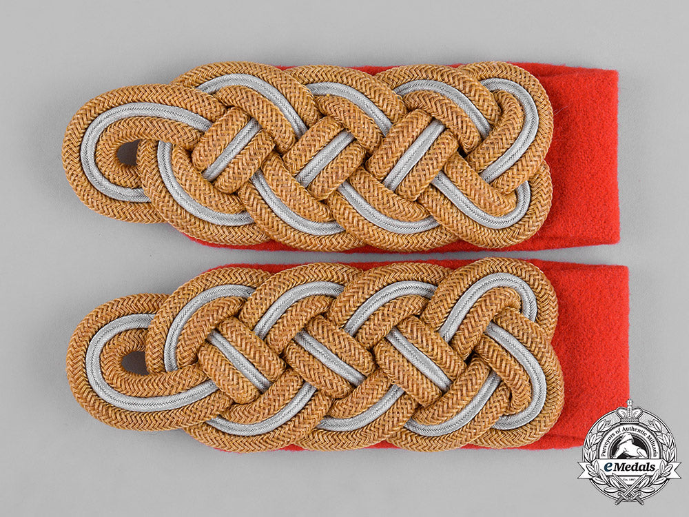 germany,_heer._a_mint_pair_of_heer(_army)_generalmajor_shoulder_boards_c18-042504_1_1_1_1_1_1_1