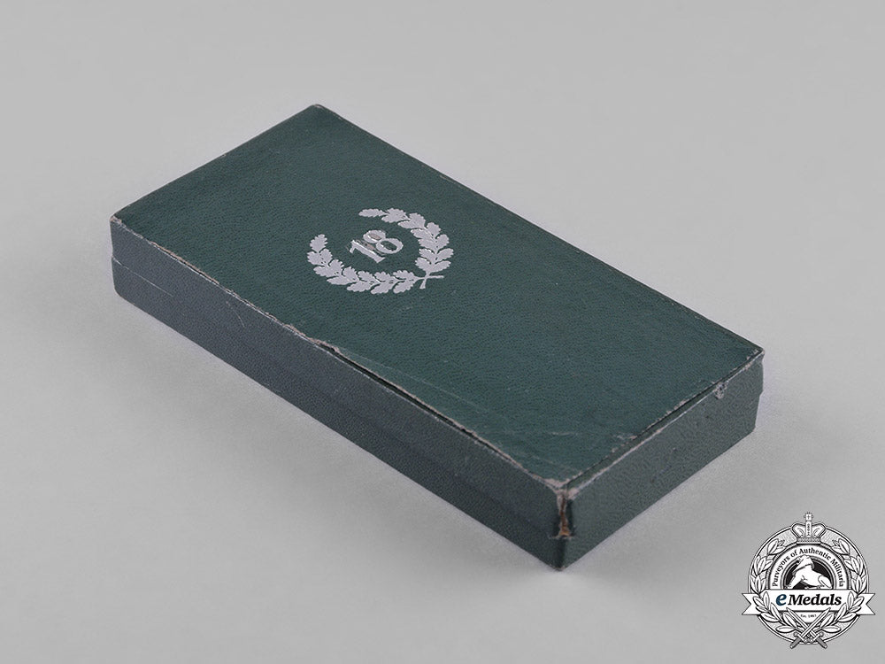 germany,_ordnungspolizei._a_police18-_year_long_service_cross_with_case_c18-043796_1
