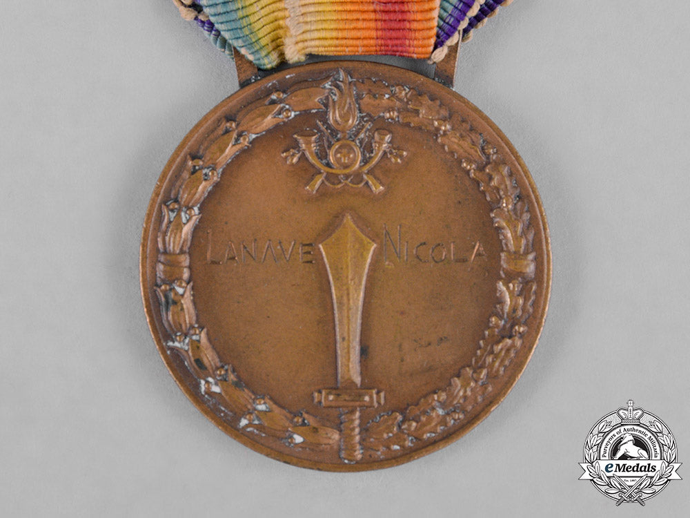 italy,_kingdom._a_medal_of_merit_for_long_service_in_the_cavalry_of_the_royal_army,_iii_class,_bronze_grade_c18-044274