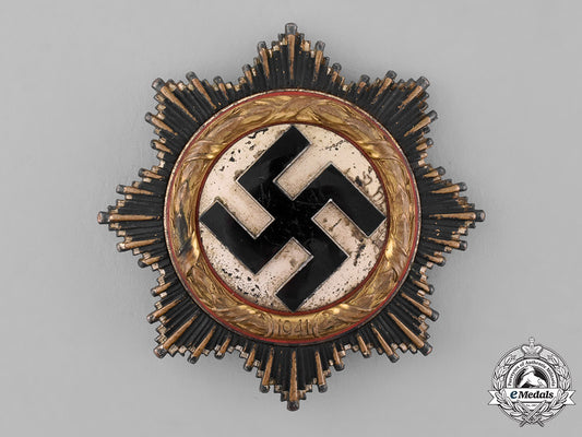 germany,_wehrmacht._a_german_cross_in_gold,_by_otto_klein&_co._c18-044302