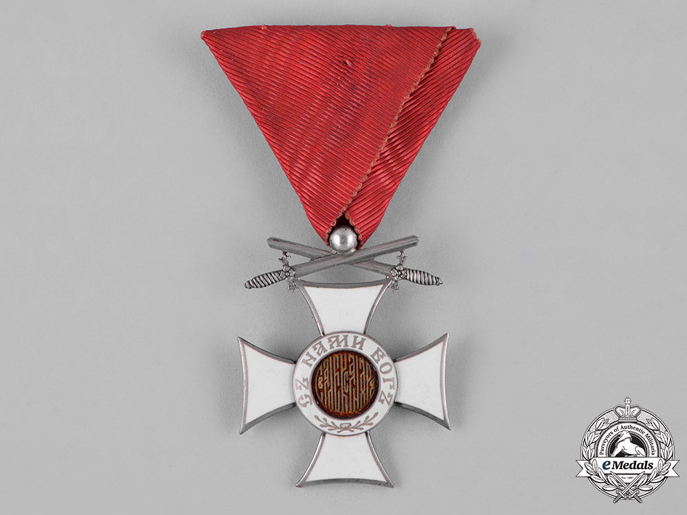 bulgaria,_kingdom._an_order_of_st._alexander_with_swords,_v_class_officer,_c.1920_c18-044341