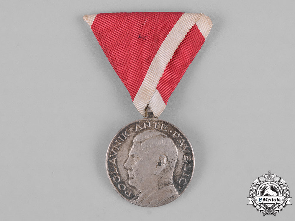 croatia,_republic._a_ante_pavelić_bravery_medal,_silver_grade_medal,_c.1942_c18-044949