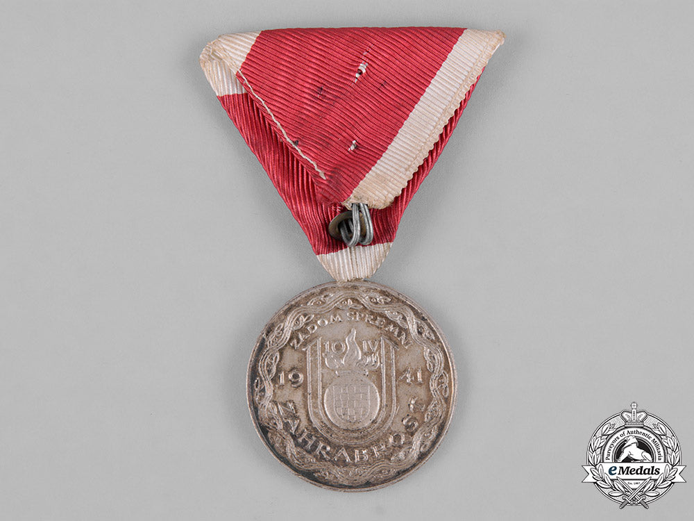 croatia,_republic._a_ante_pavelić_bravery_medal,_silver_grade_medal,_c.1942_c18-044950