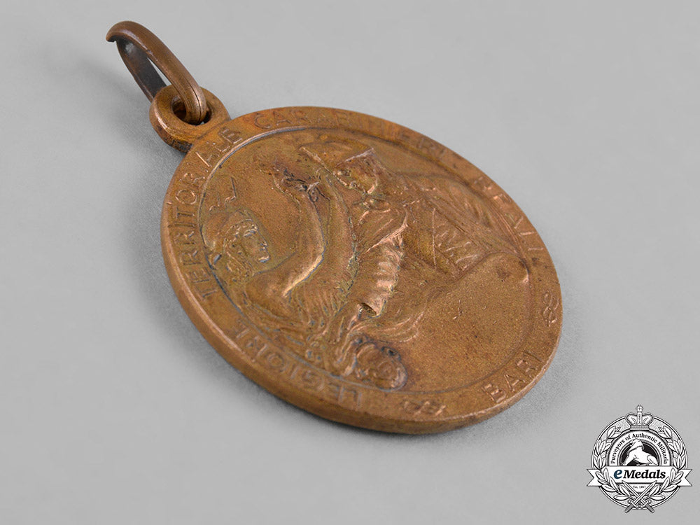italy,_kingdom._a_royal_carabineri_territorial_legion_of_bari_medal,_c.1925_c18-045470