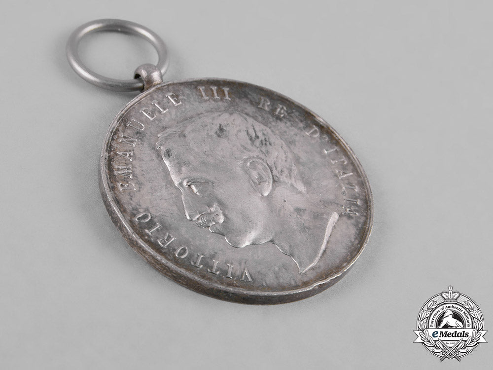 italy,_kingdom._a_merit_medal_for_the_messina_earthquake,_ii_class_silver_grade,_c.1910_c18-045682