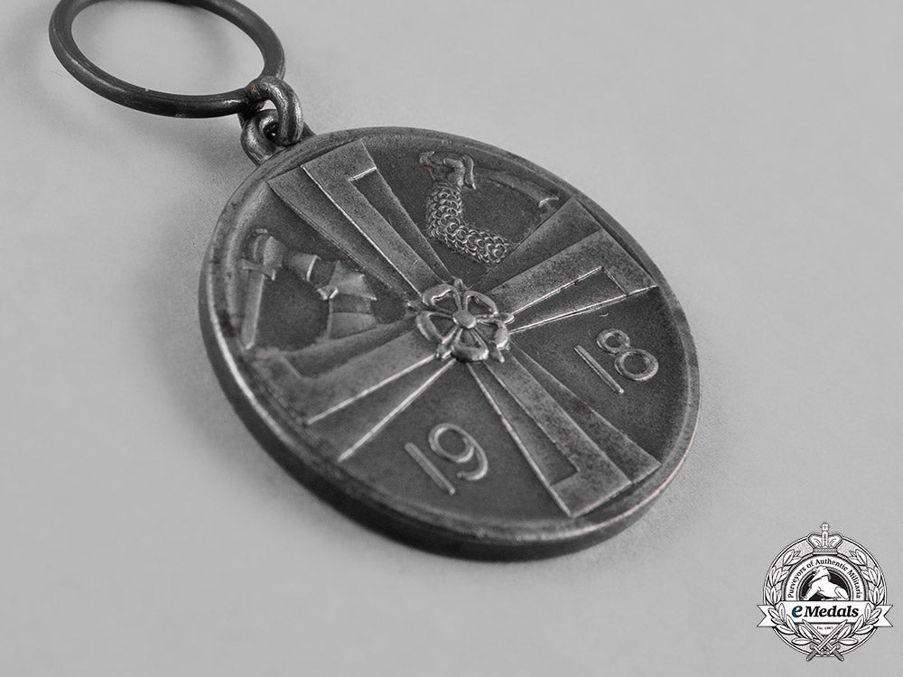 finland,_republic._two_medals&_awards_c18-045701