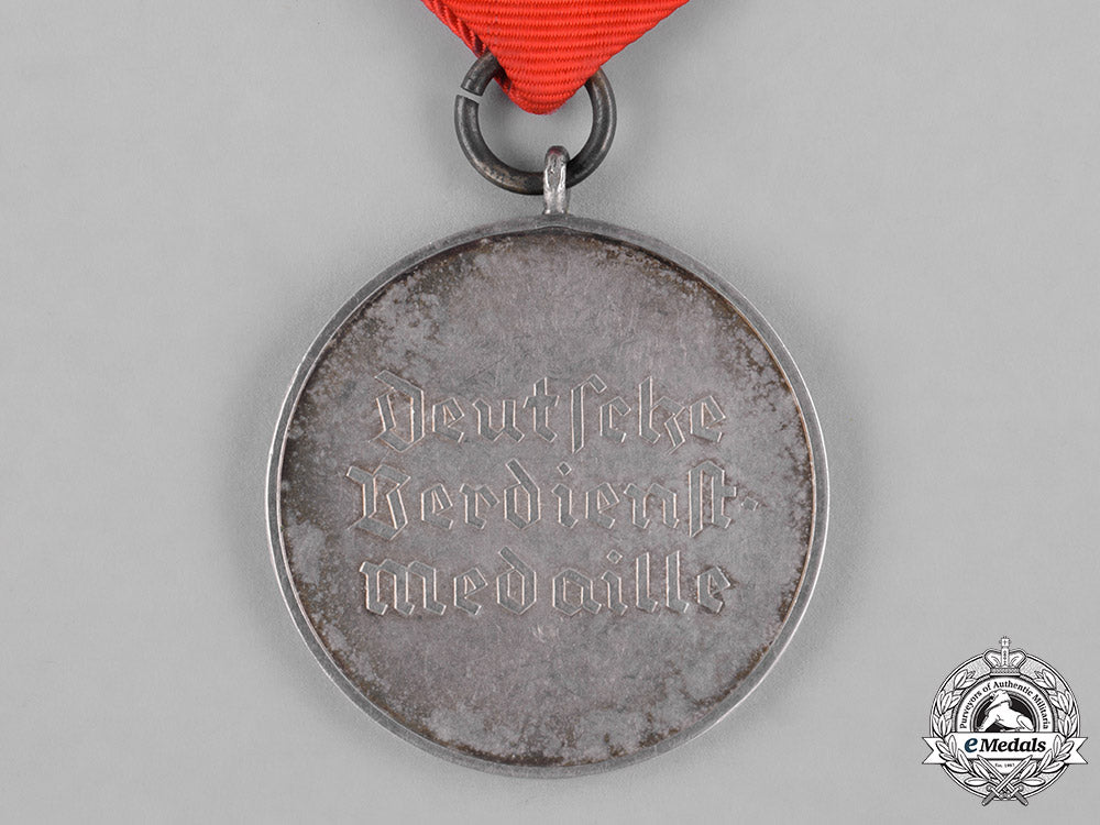 germany,_nsdap._an_order_of_the_german_eagle,_medal_of_merit,_by_the_official_berlin_mint_c18-045838