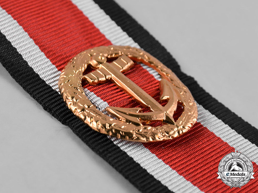 germany,_federal_republic._a1957_kriegsmarine_honour_roll_clasp_with_ribbon_c18-046209