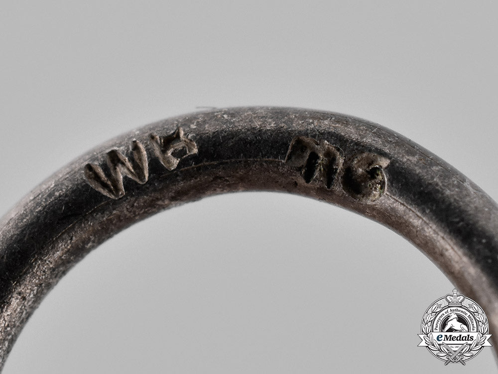 germany,_wehrmacht._a1939_iron_cross_ii_class_by_c.e._juncker_c18-046927