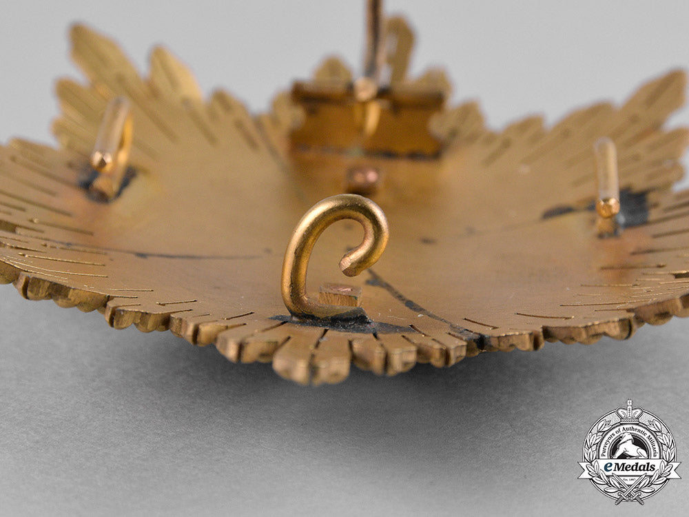 spain,_state._an_order_of_the_knights_hospitaller_of_st._john,_breast_star,_c.1950_c18-047104