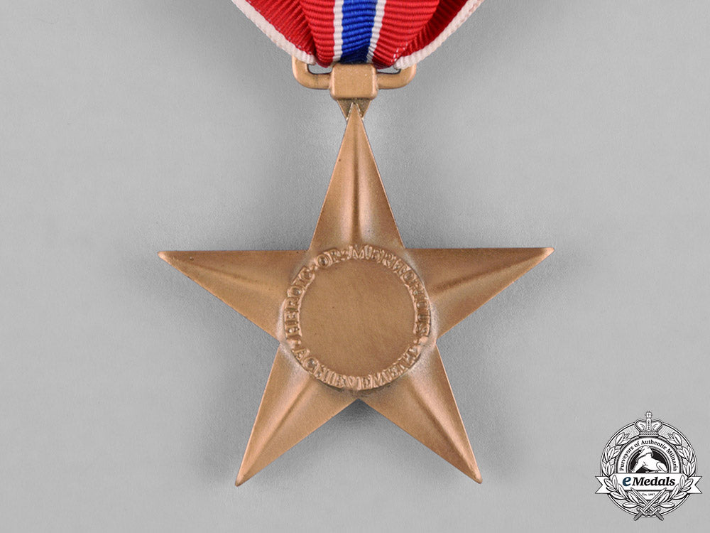 united_states._a_silver_star_and_bronze_star_with_cases_of_issue,_c.1960_c18-047172