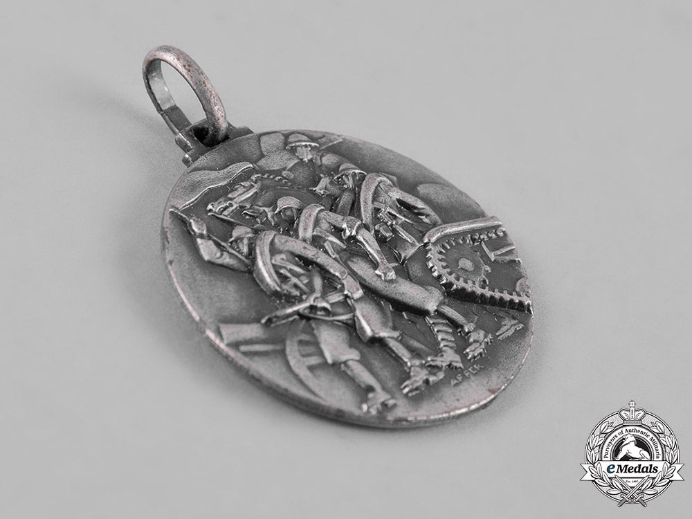 italy,_kingdom._a_spanish_civil_war_italian_corps_of_volunteer_troops_battle_of_santander_medal1937_c18-047211