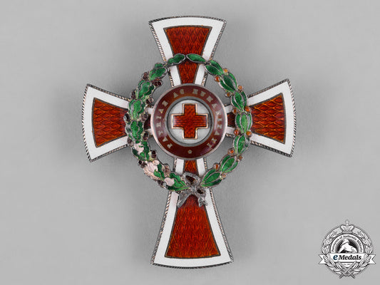 austria,_imperial._an_honour_decoration_of_the_red_cross,_officer's_cross_with_war_decoration,_by_g.a._scheid,_c.1918_c18-047438