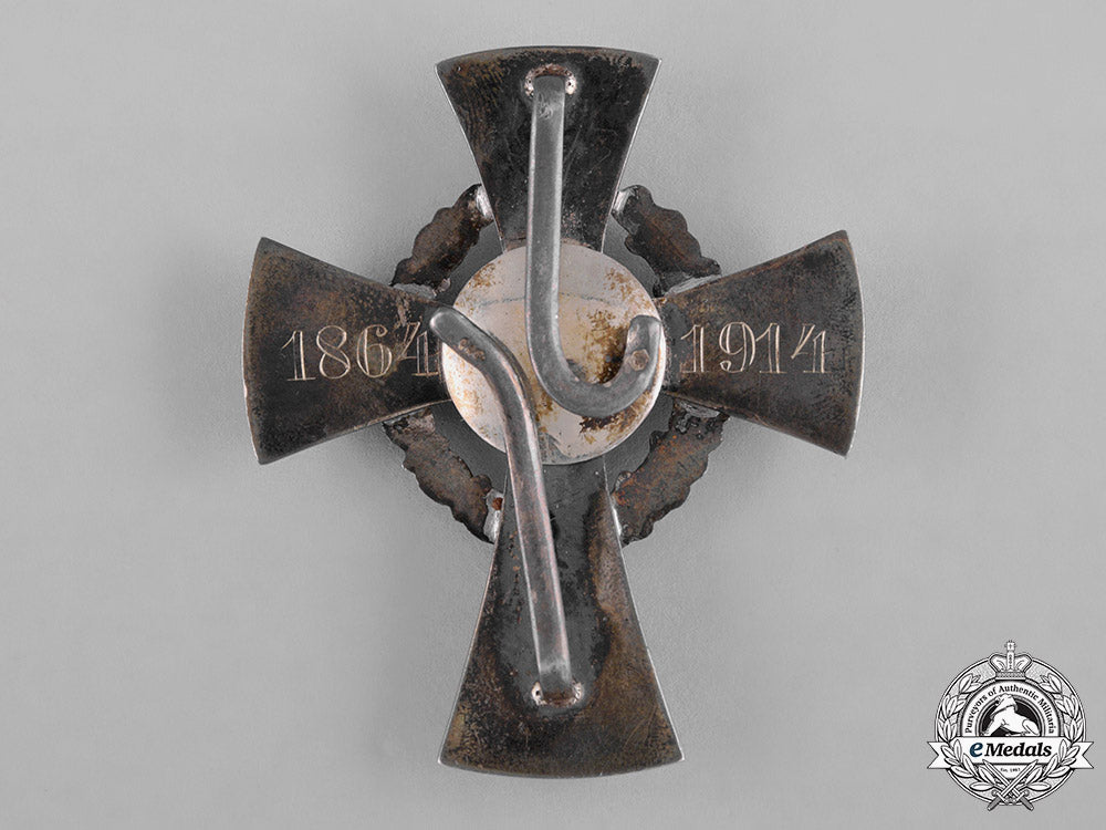 austria,_imperial._an_honour_decoration_of_the_red_cross,_officer's_cross_with_war_decoration,_by_g.a._scheid,_c.1918_c18-047439