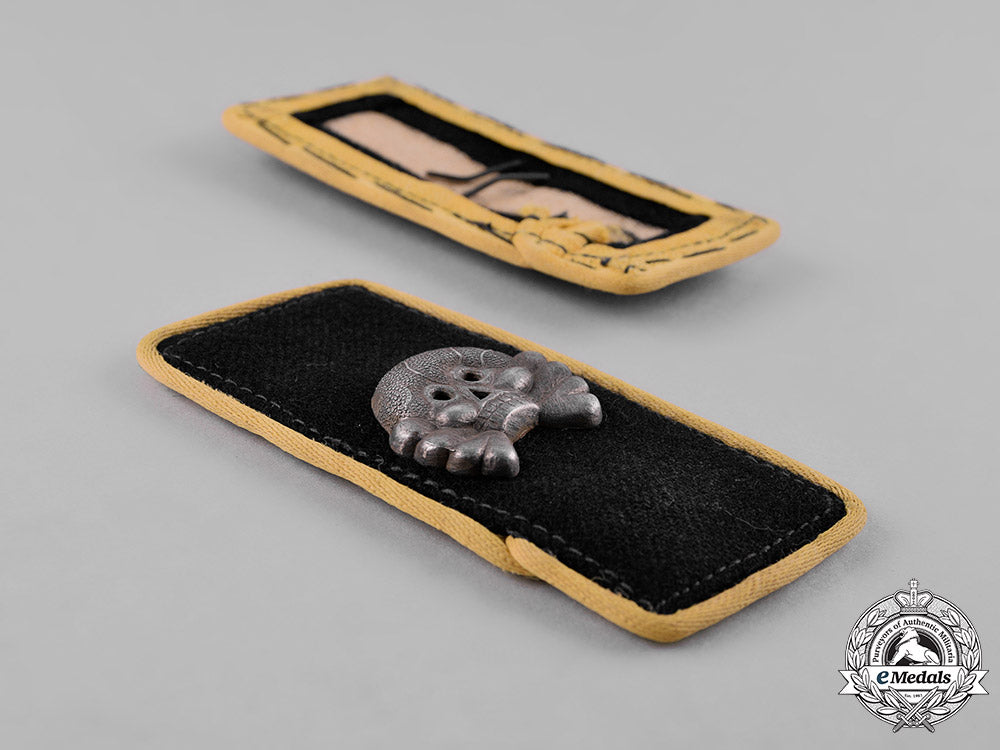 germany,_heer._a_set_of_panzer_signals_personnel_collar_tabs_c18-047546